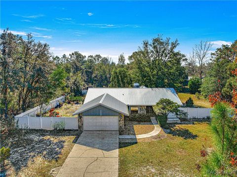 A home in Lecanto