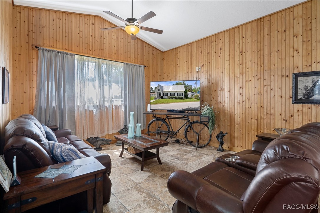 10990 And 11000 W Seminole Place, Homosassa, New York image 13