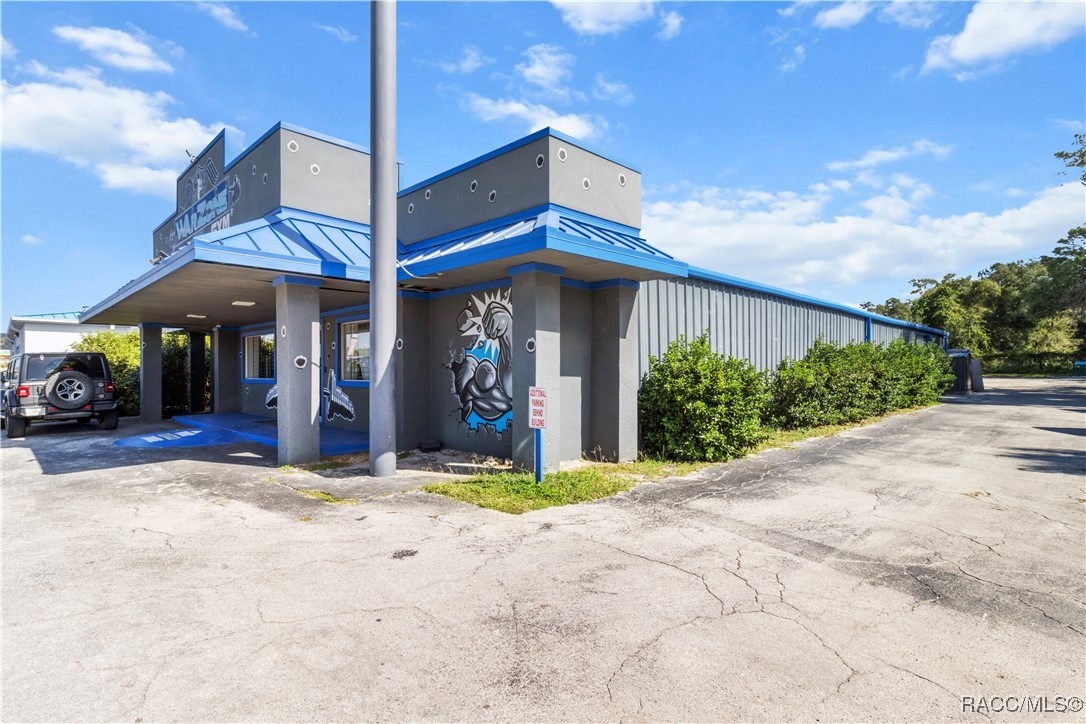 1811 S Suncoast Boulevard