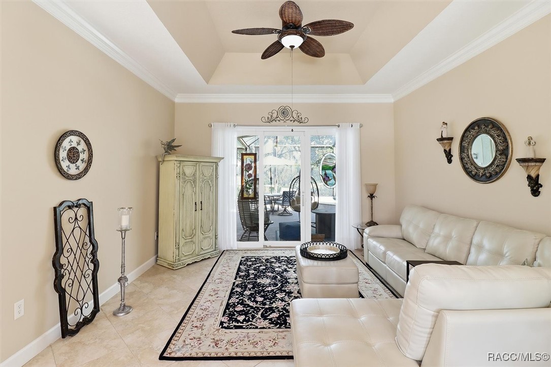 3033 N Caves Valley Path