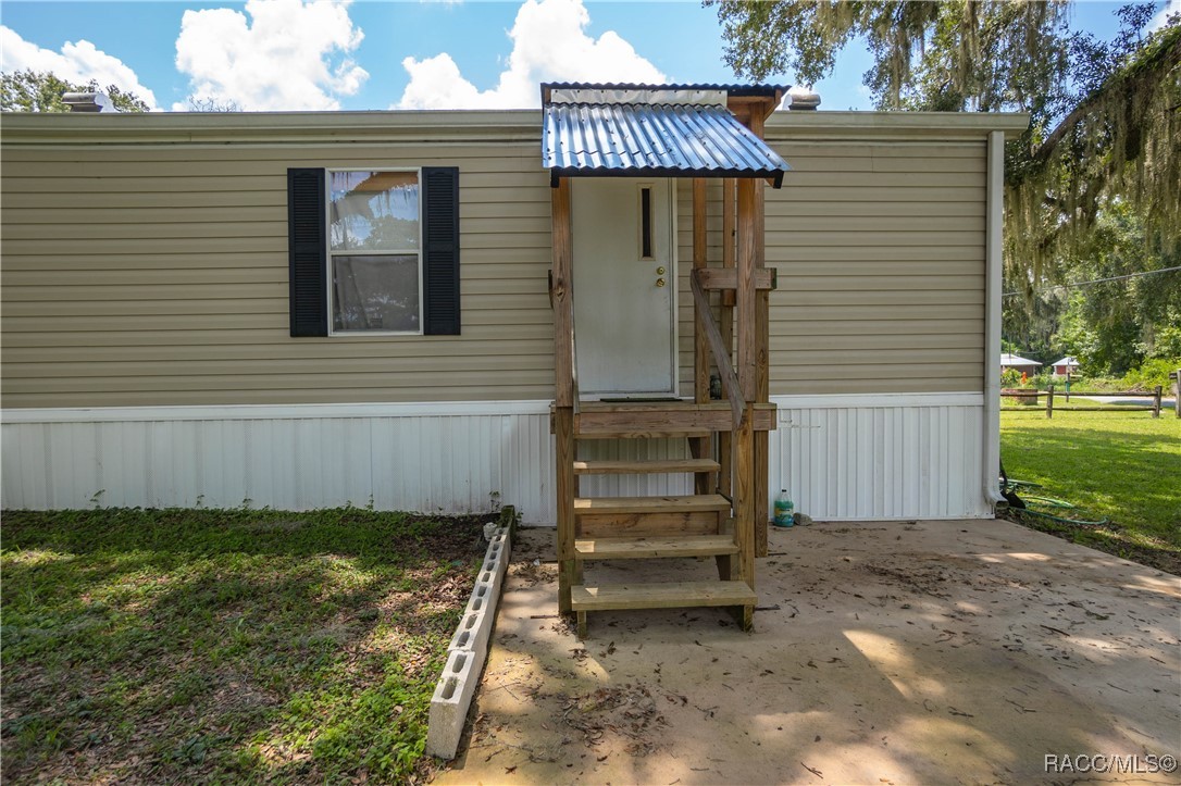 7433 S Baker Avenue, Floral City, Florida image 4