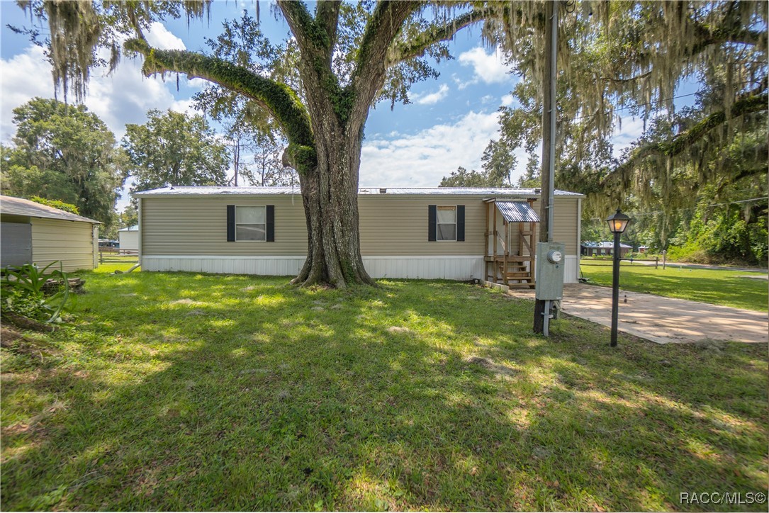 7433 S Baker Avenue, Floral City, Florida image 1