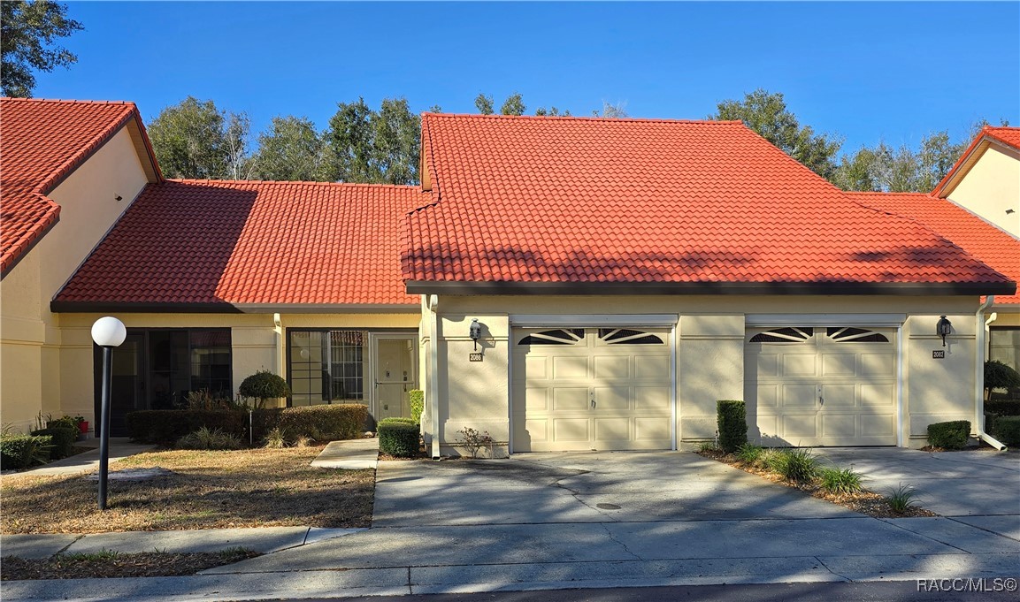 2086 Forest Drive, Inverness, Florida image 2