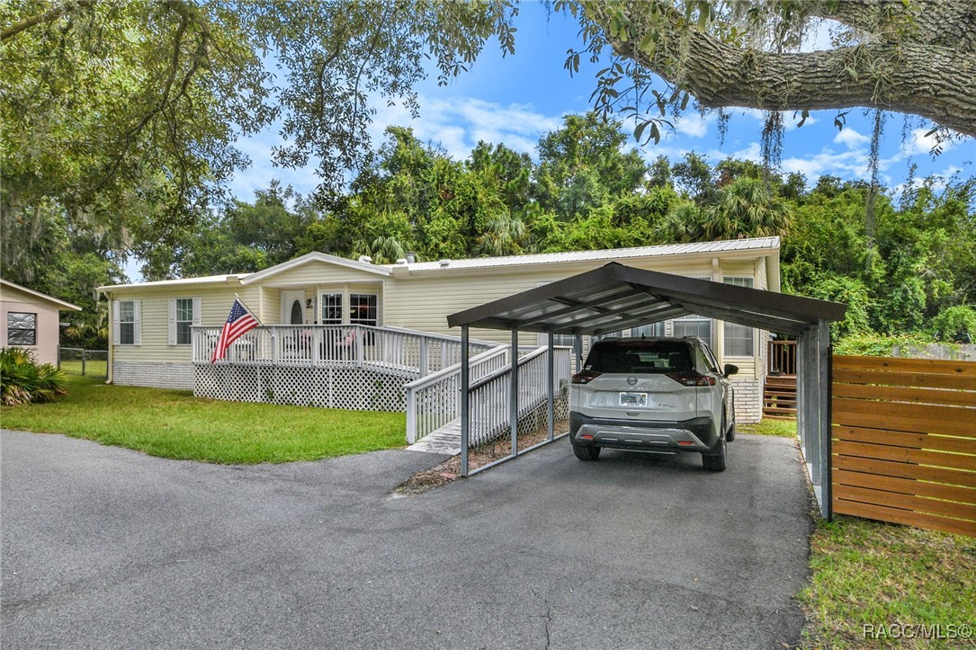 8475 W Buckwood Court, Homosassa, Florida image 2