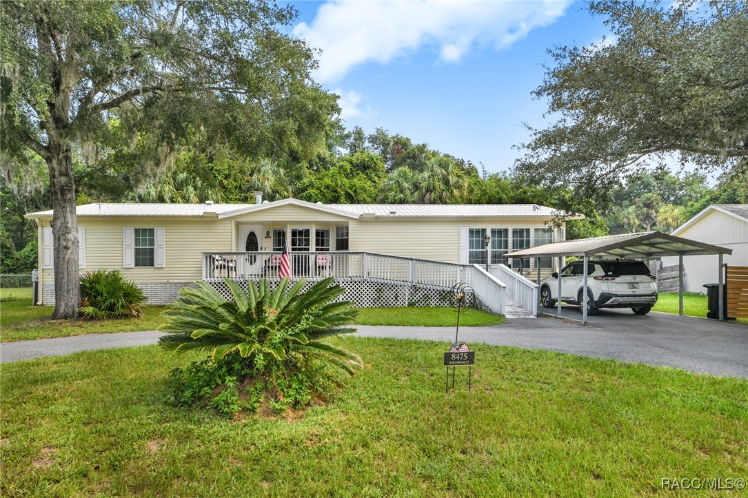 8475 W Buckwood Court, Homosassa, Florida image 1