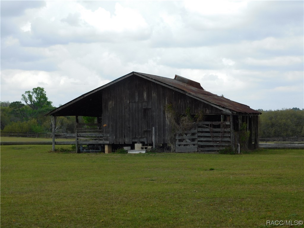 4621 E Stage Coach Trail, Floral City, Florida image 6