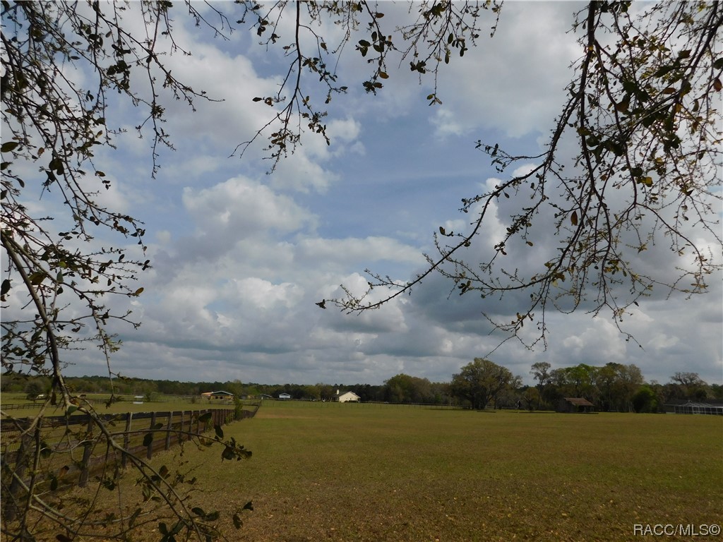 4621 E Stage Coach Trail, Floral City, Florida image 46