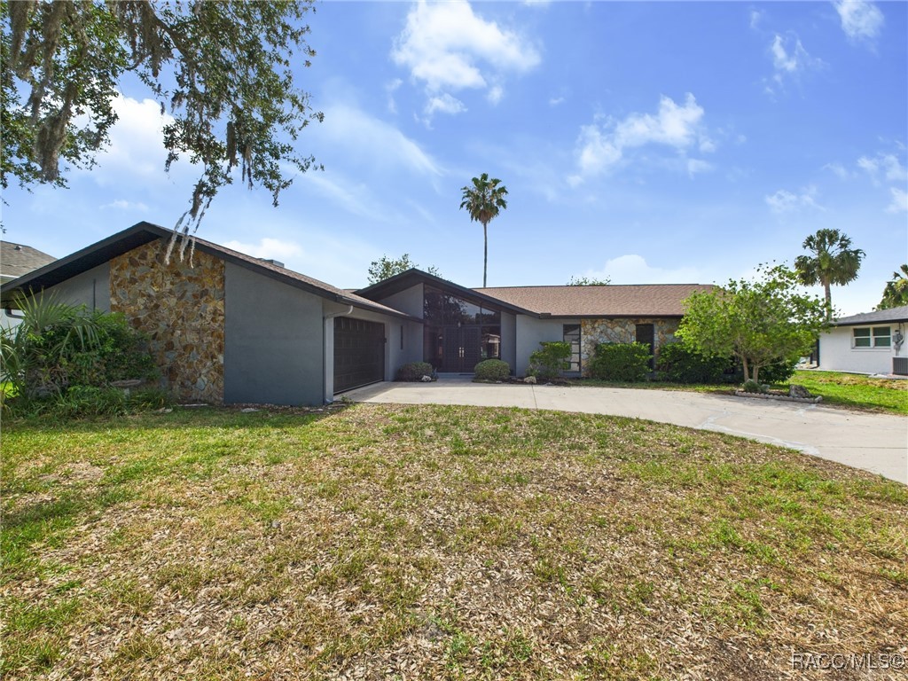 3890 N Calusa Point