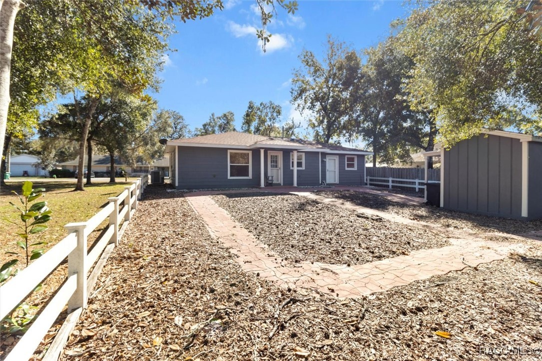 9311 E Sycamore Place, Inverness, Florida image 37