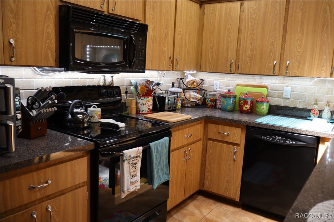 8425 N Hearthside Terrace, Crystal River, New York image 13