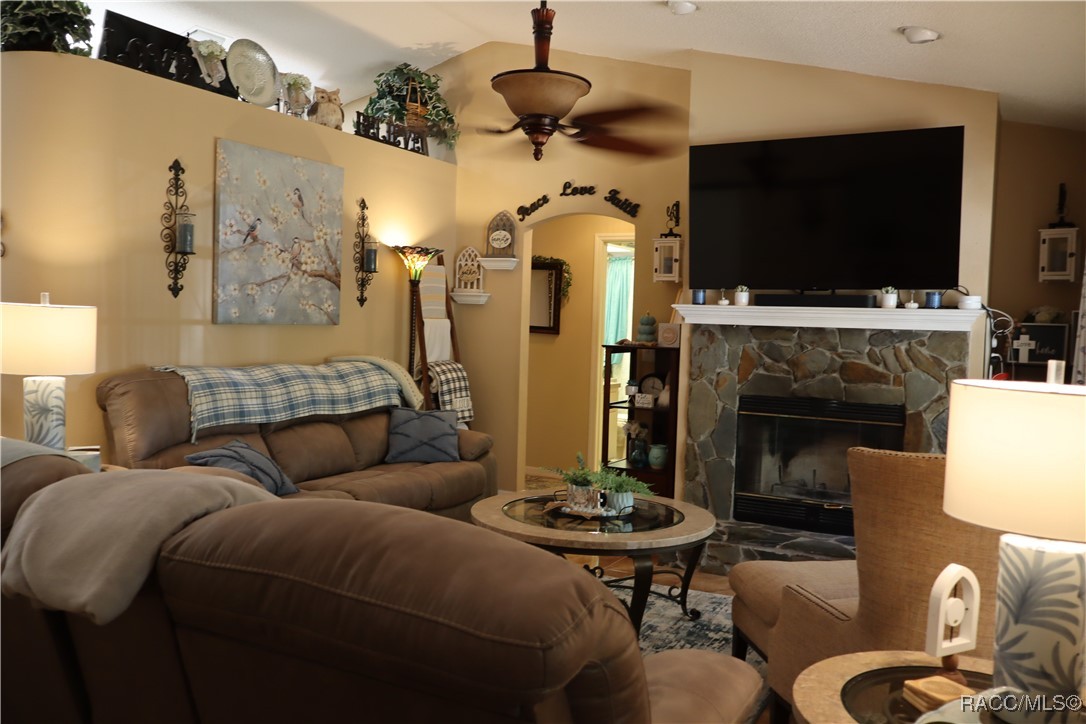 8425 N Hearthside Terrace, Crystal River, New York image 9