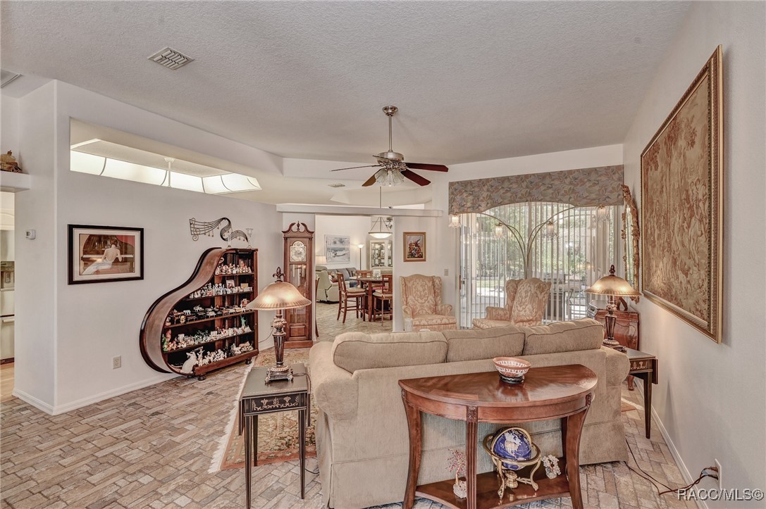 8 Black Willow Drive, Homosassa, Florida image 4