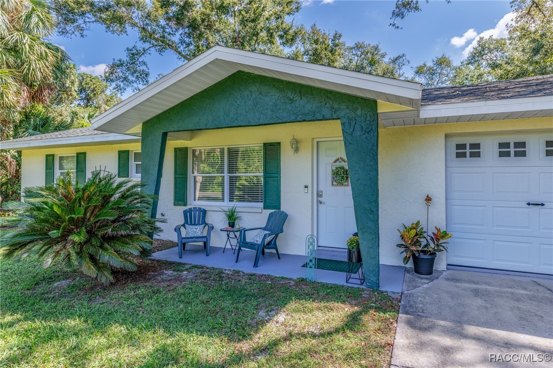 1075 N Fan Palm Point, Crystal River, Florida image 3