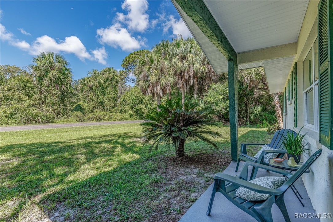 1075 N Fan Palm Point, Crystal River, Florida image 4