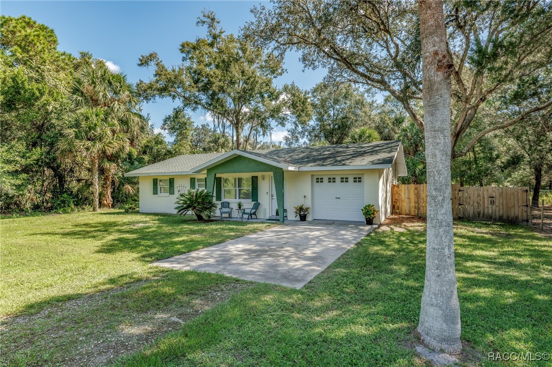 1075 N Fan Palm Point, Crystal River, Florida image 2