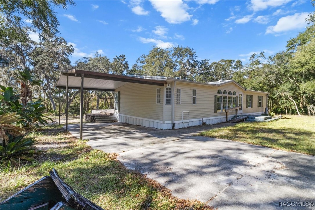 10850 E Cod Drive, Floral City, Florida image 30