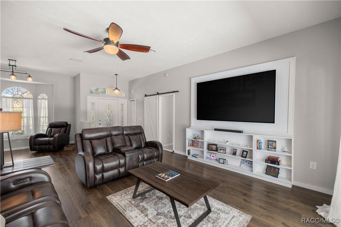 221 N Nashville Avenue