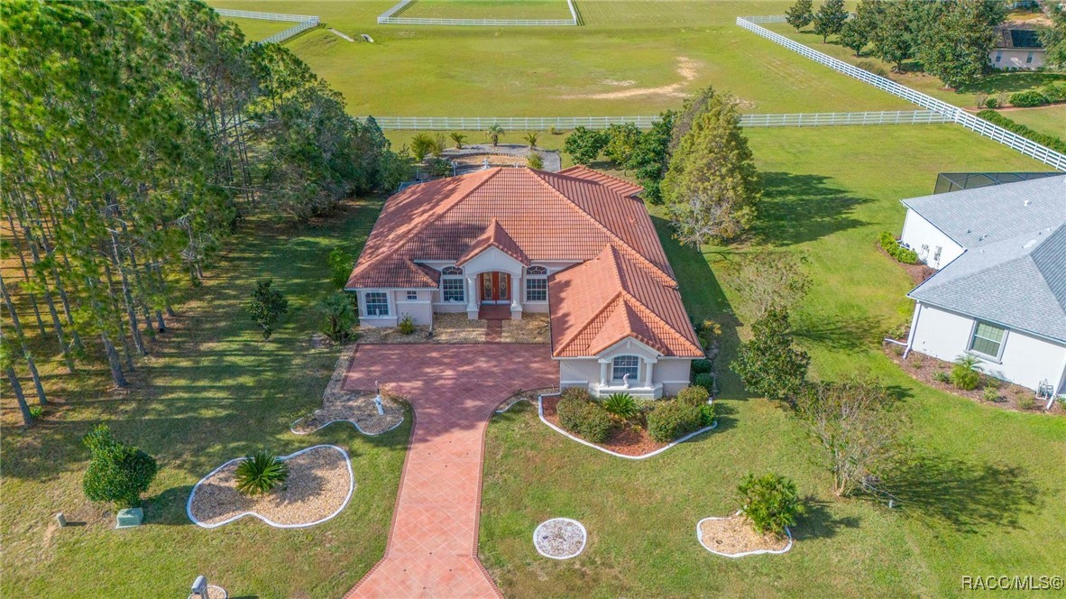 1417 E Seattle Slew Circle