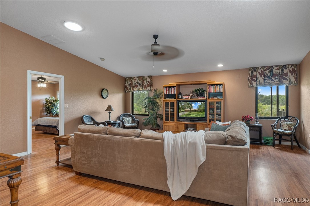 4465 S Worldwide Drive, Inverness, New York image 9