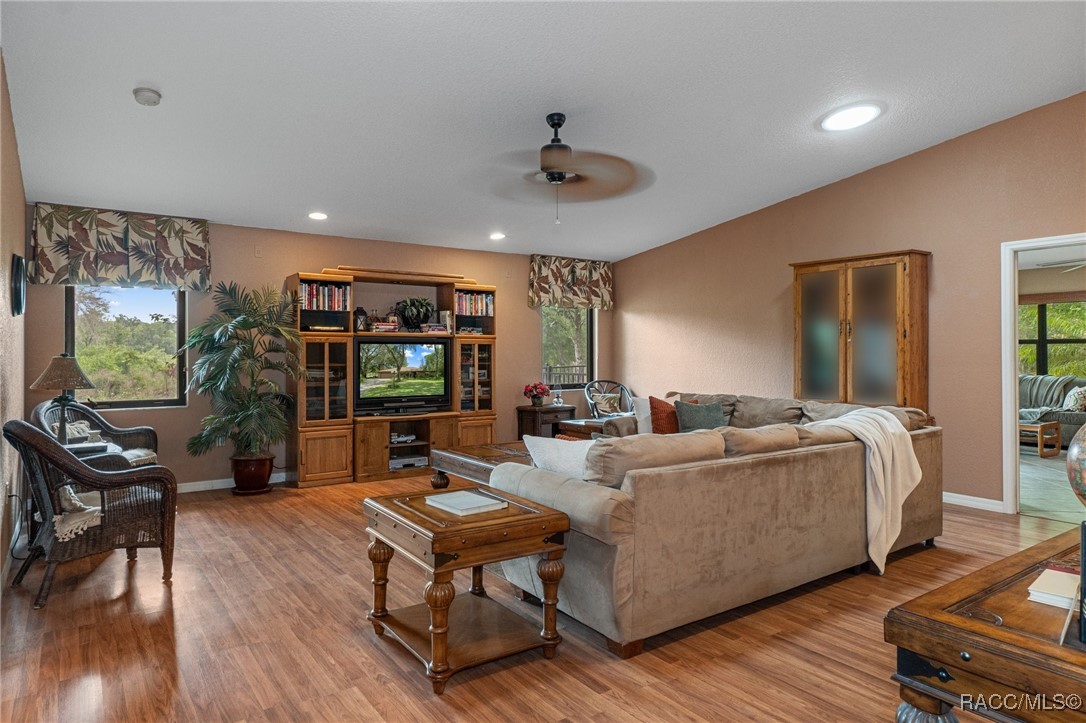 4465 S Worldwide Drive, Inverness, New York image 10
