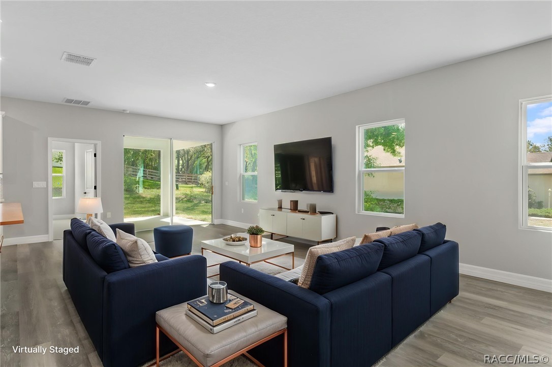 1159 N Nashua Terrace