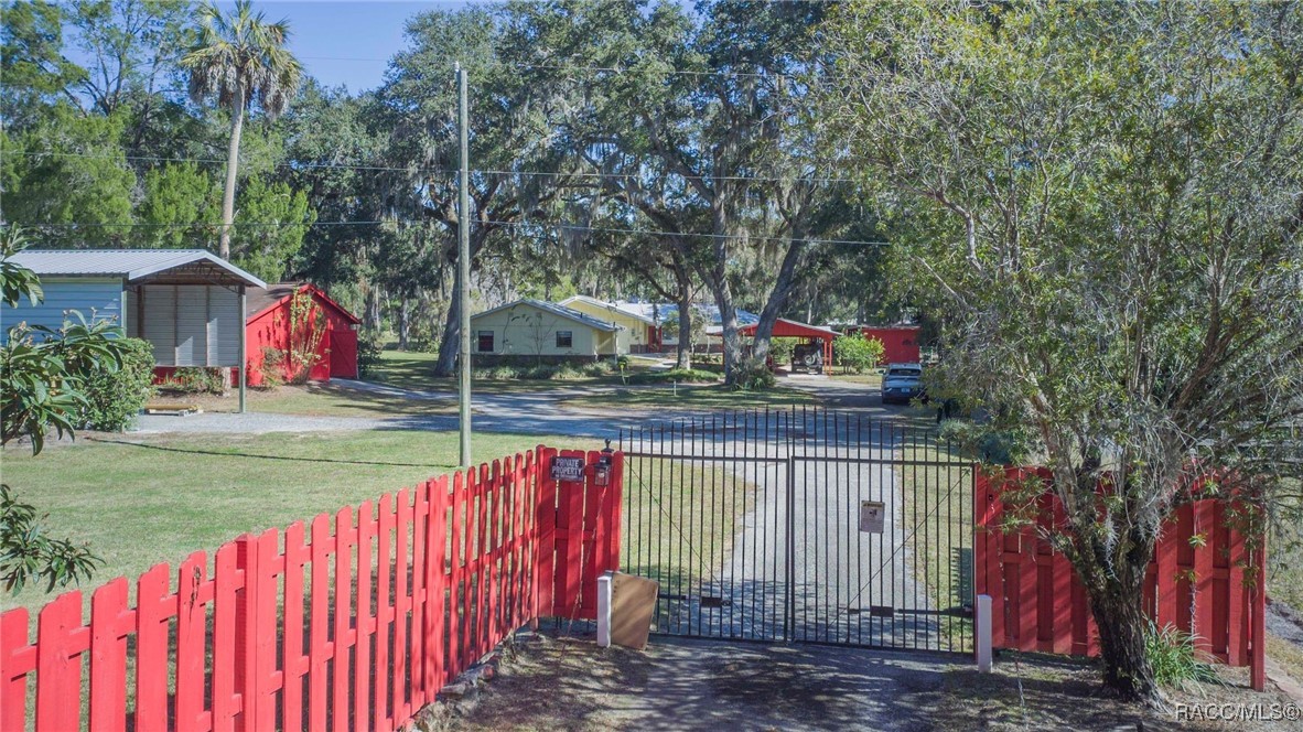 11371 N Honey Jordan Point