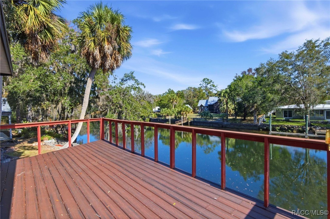 11371 N Honey Jordan Point