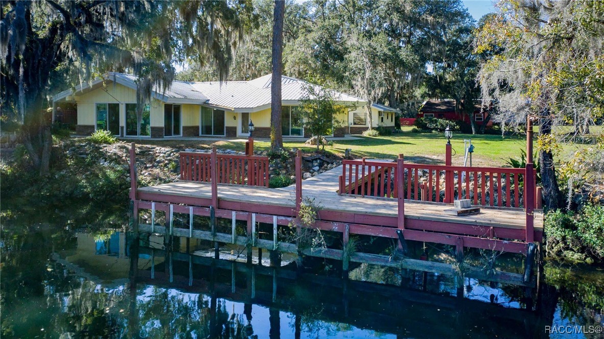 11371 N Honey Jordan Point