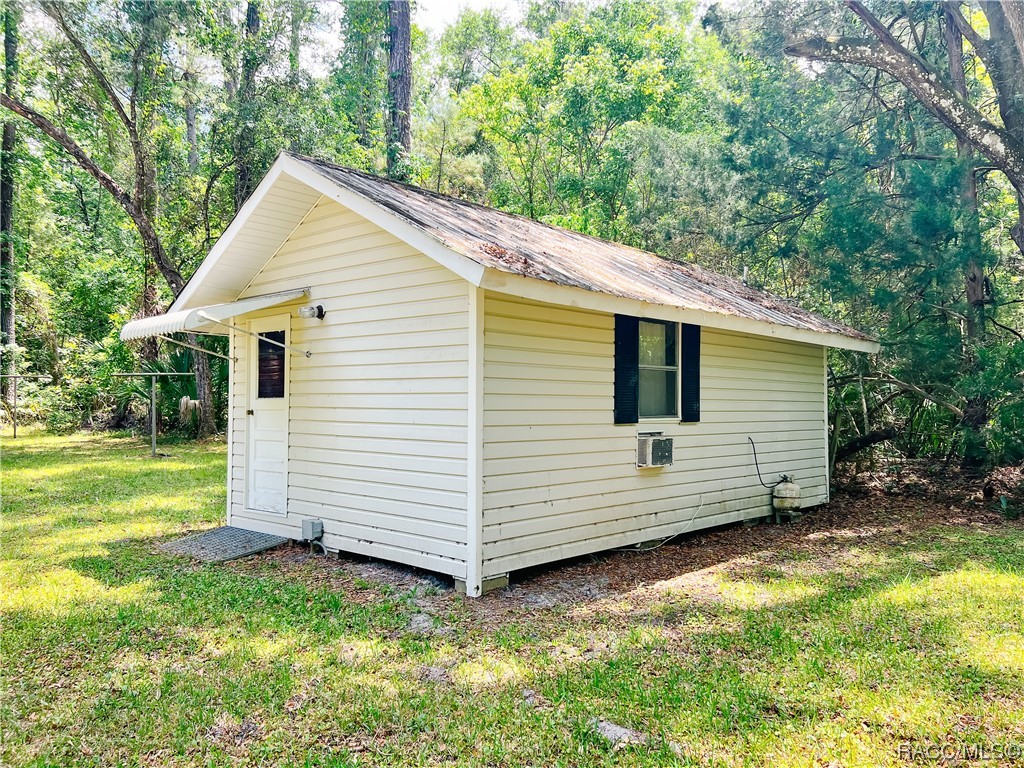 6351 SE 26th Terrace, Inglis, Florida image 7