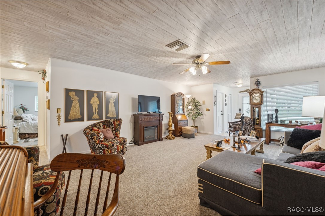 1212 W Redding Street, Hernando, Florida image 9