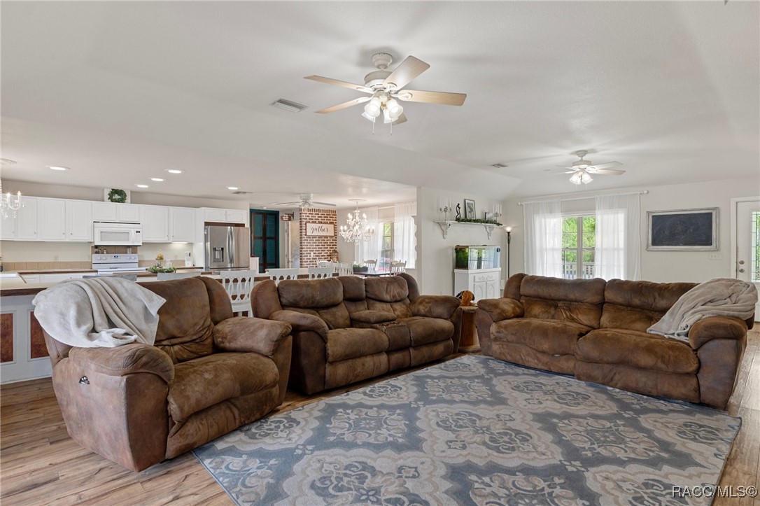 9928 W 7 Rivers Farm Street, Crystal River, New York image 12