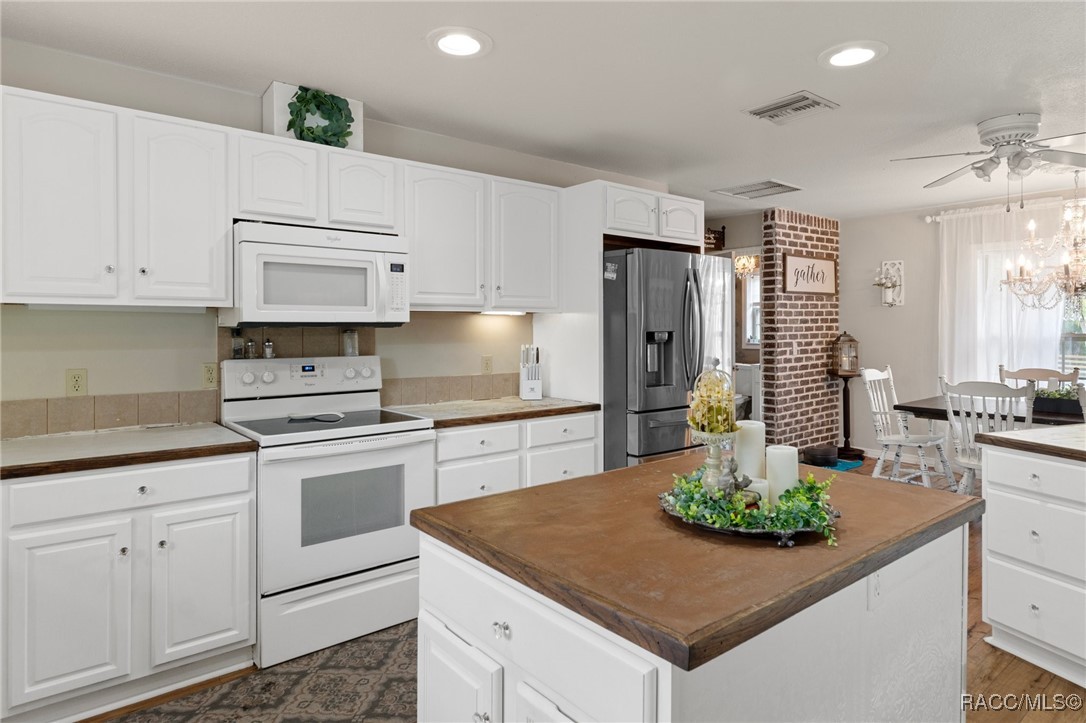 9928 W 7 Rivers Farm Street, Crystal River, New York image 17