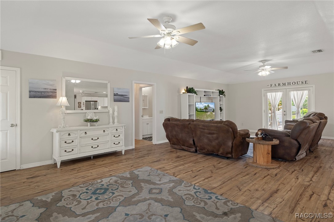 9928 W 7 Rivers Farm Street, Crystal River, New York image 7