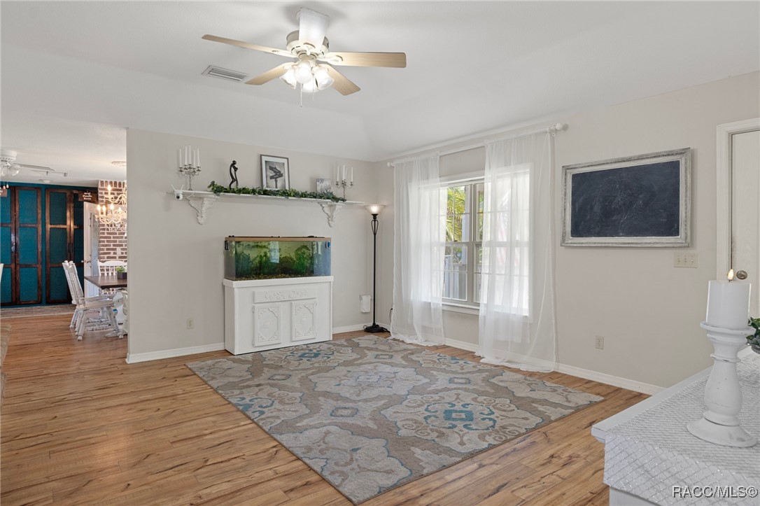 9928 W 7 Rivers Farm Street, Crystal River, New York image 9