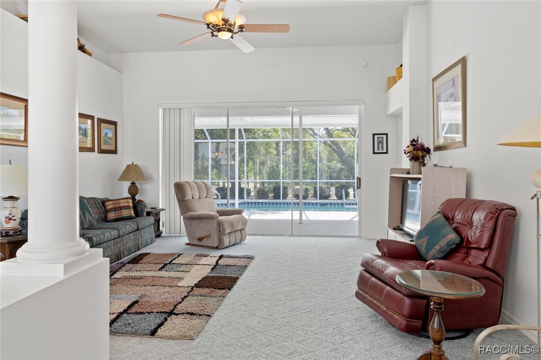 408 W Crestmont Court, Beverly Hills, Florida image 4