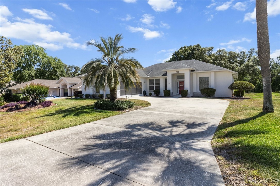 408 W Crestmont Court, Beverly Hills, Florida image 1