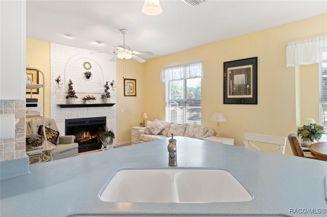 408 W Crestmont Court, Beverly Hills, Florida image 11