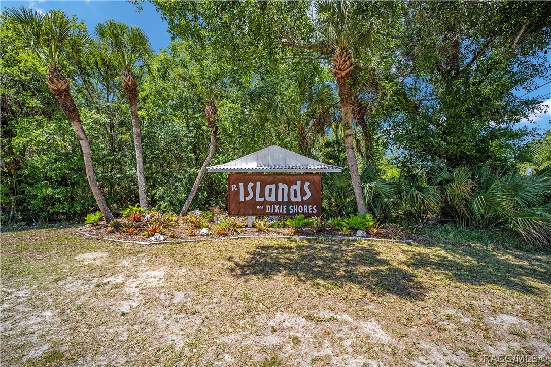 11364 W Bayshore Drive, Crystal River, Florida image 2