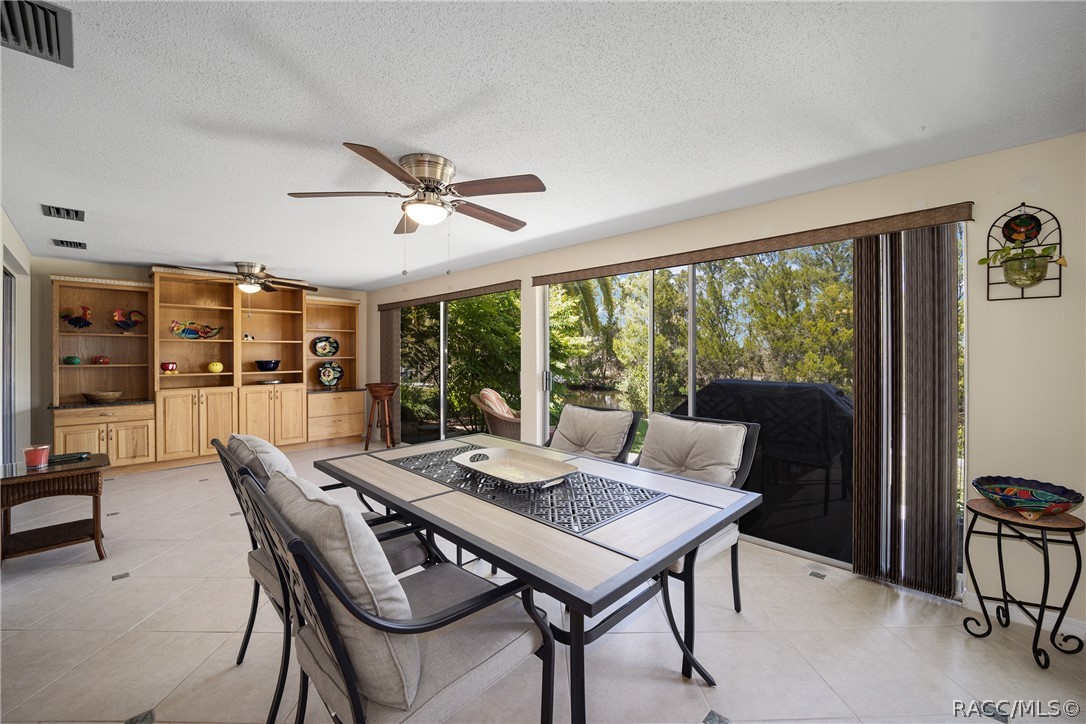 11364 W Bayshore Drive, Crystal River, Florida image 36