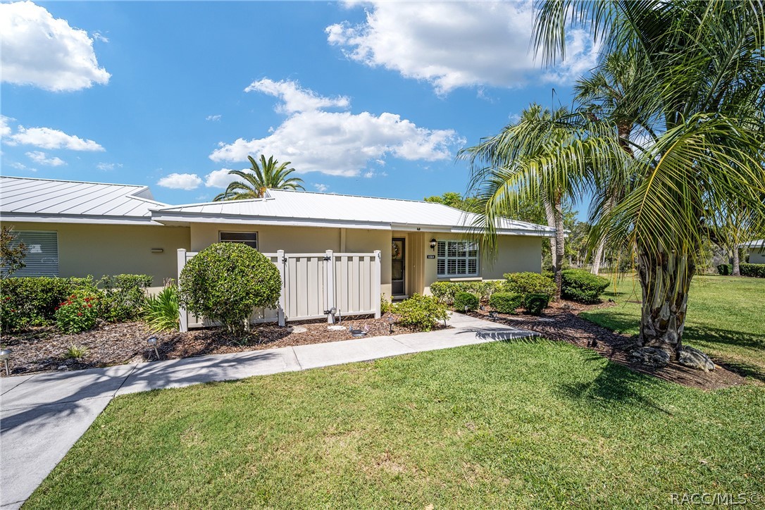 11364 W Bayshore Drive, Crystal River, Florida image 3