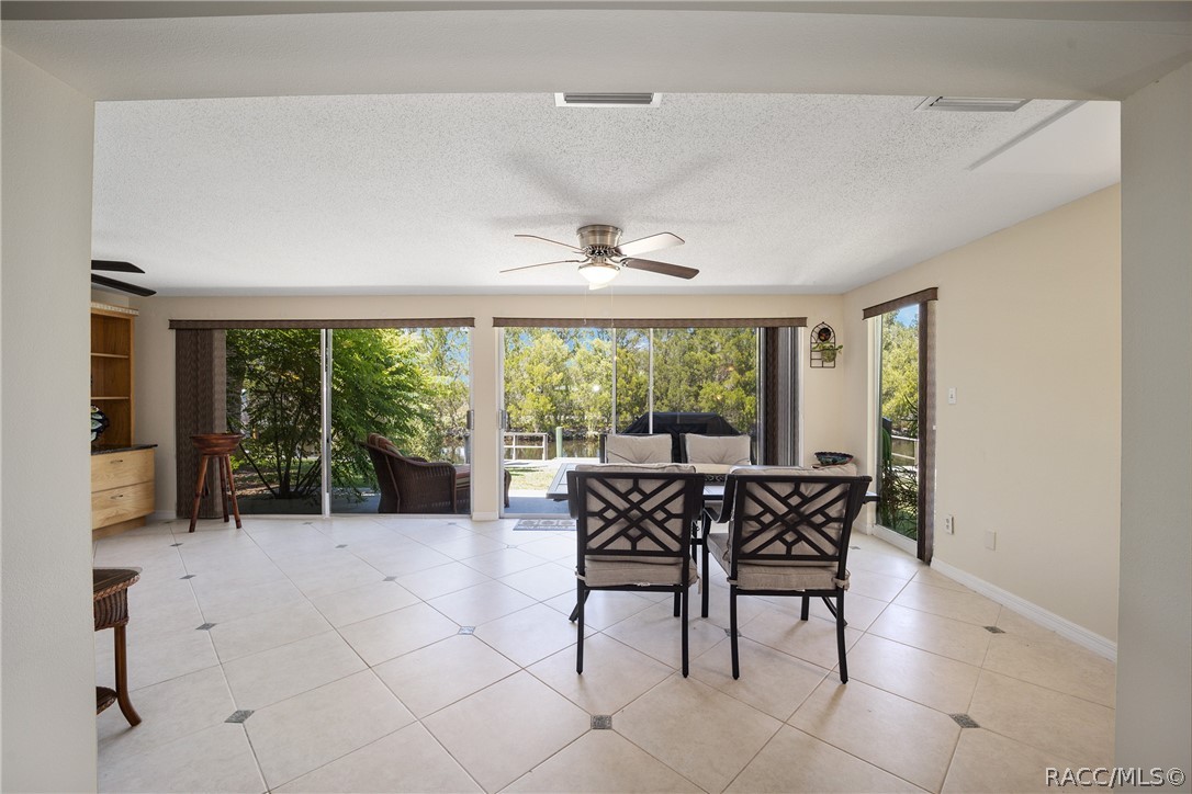 11364 W Bayshore Drive, Crystal River, Florida image 35