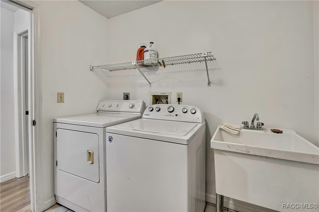 883 N Hollywood Circle, Crystal River, New York image 39
