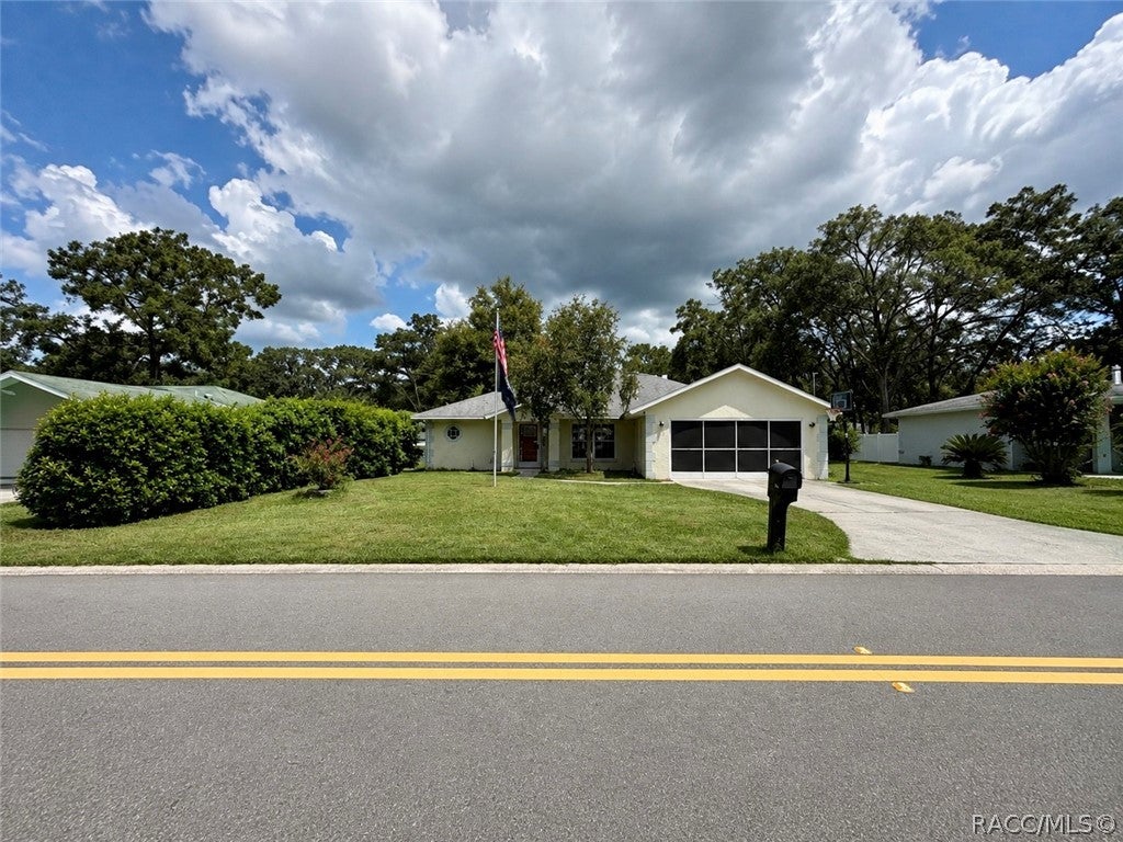 318 Daisy Lane