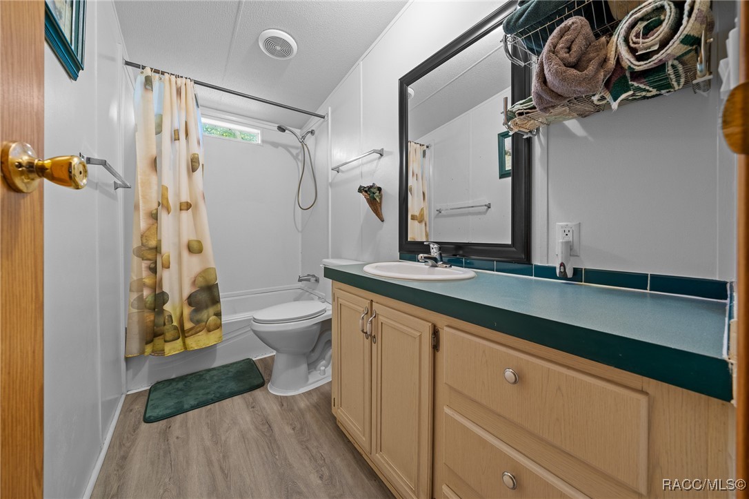 10934 Luana Drive, Leesburg, Florida image 22