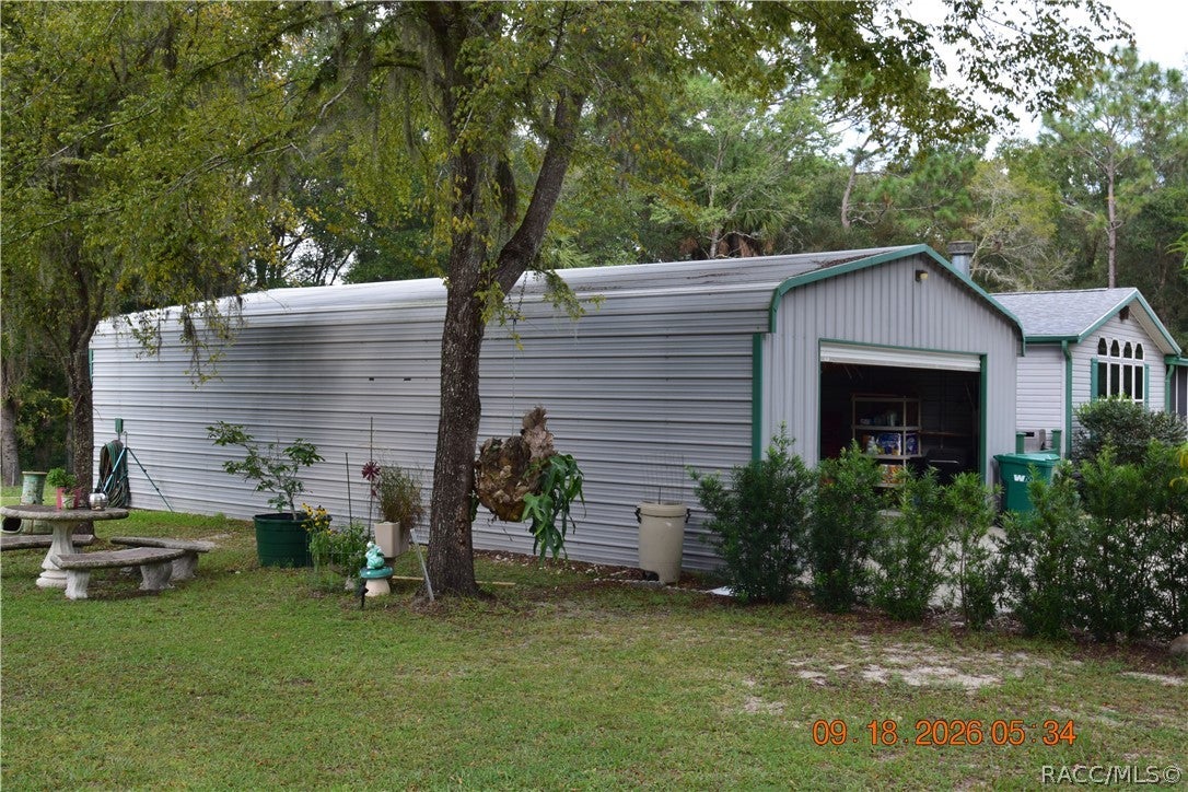 3159 N Holiday Drive