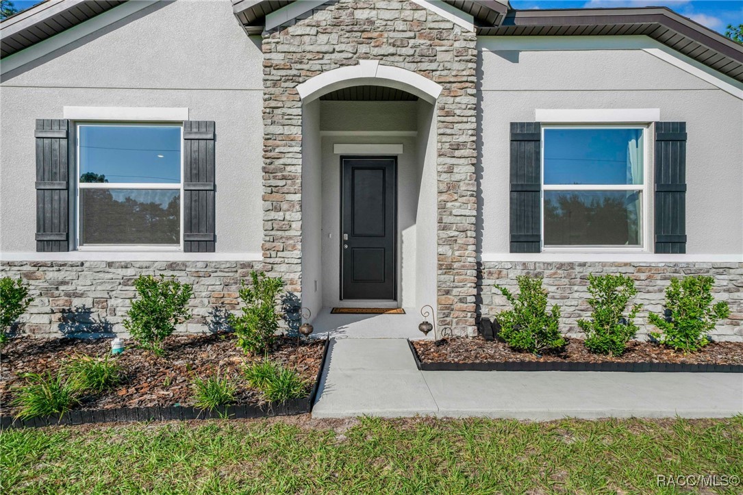 2555 W Mesa Verde Drive