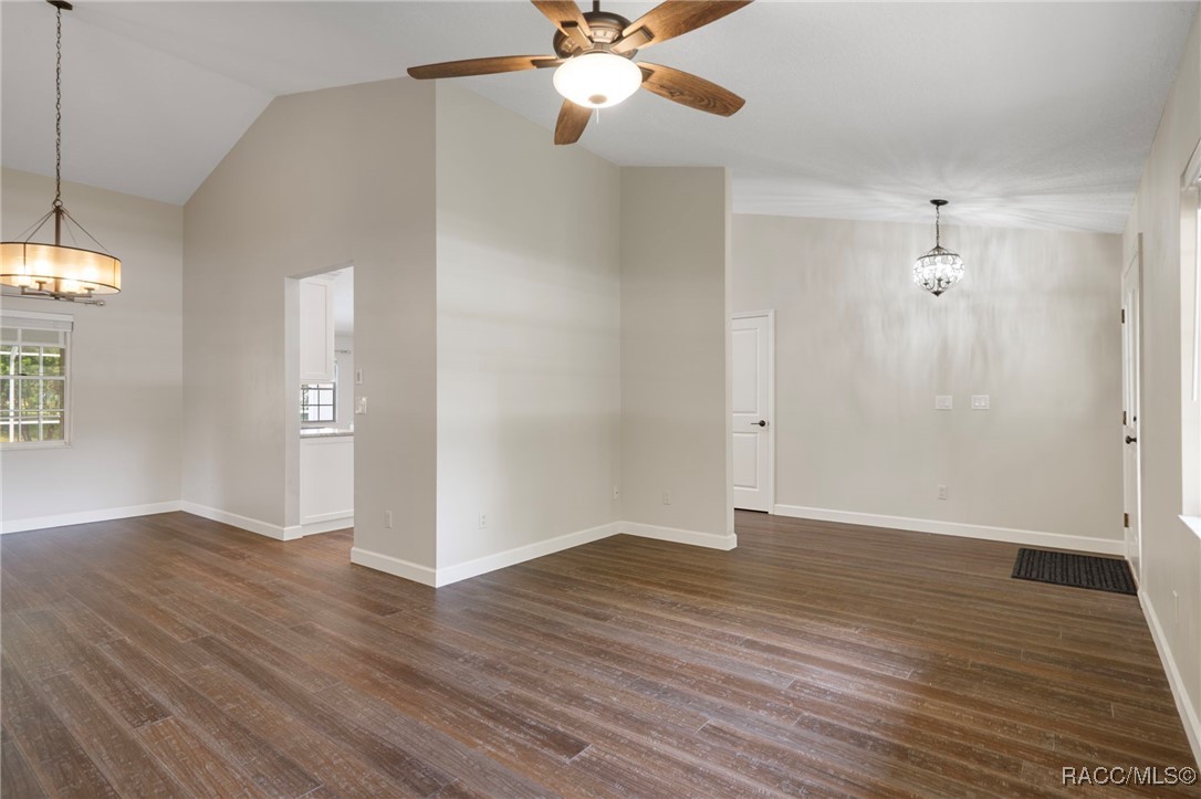 6095 W Douneray Loop, Crystal River, New York image 6