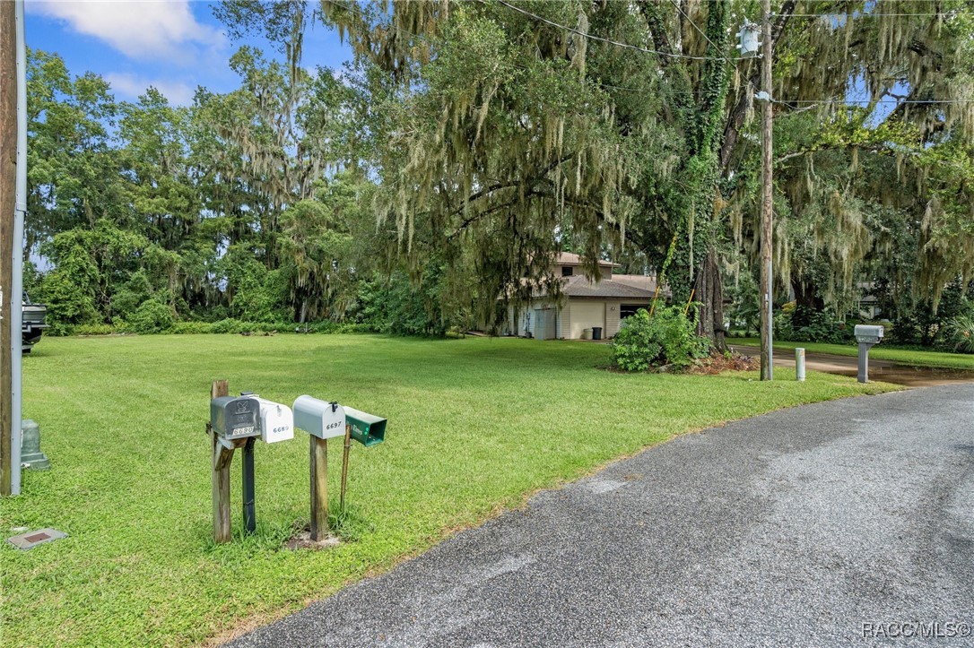 6694 S Merleing Loop