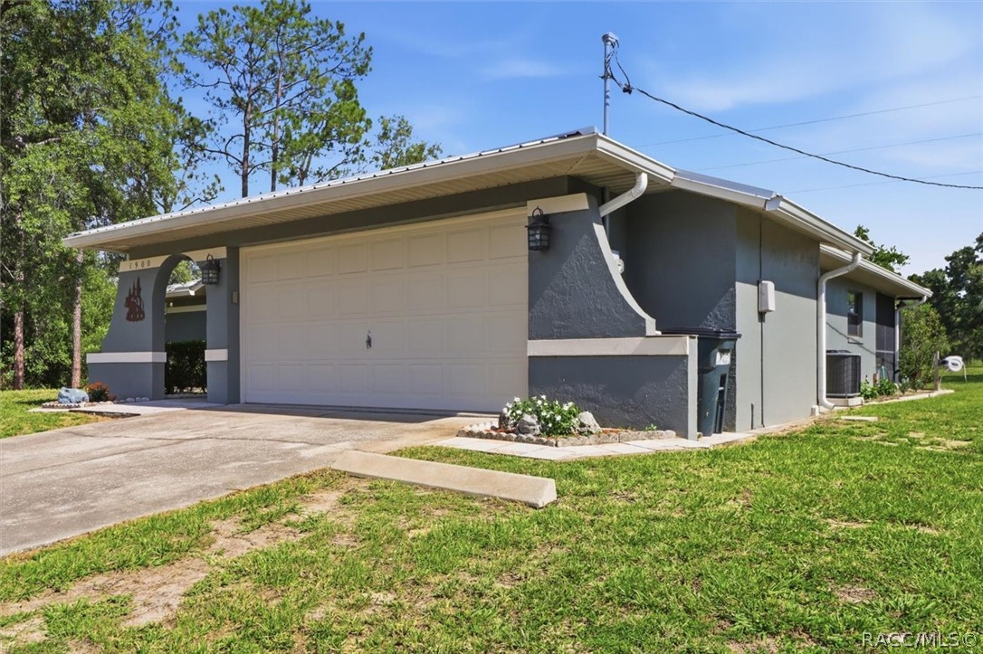 1900 W Alhambra Drive