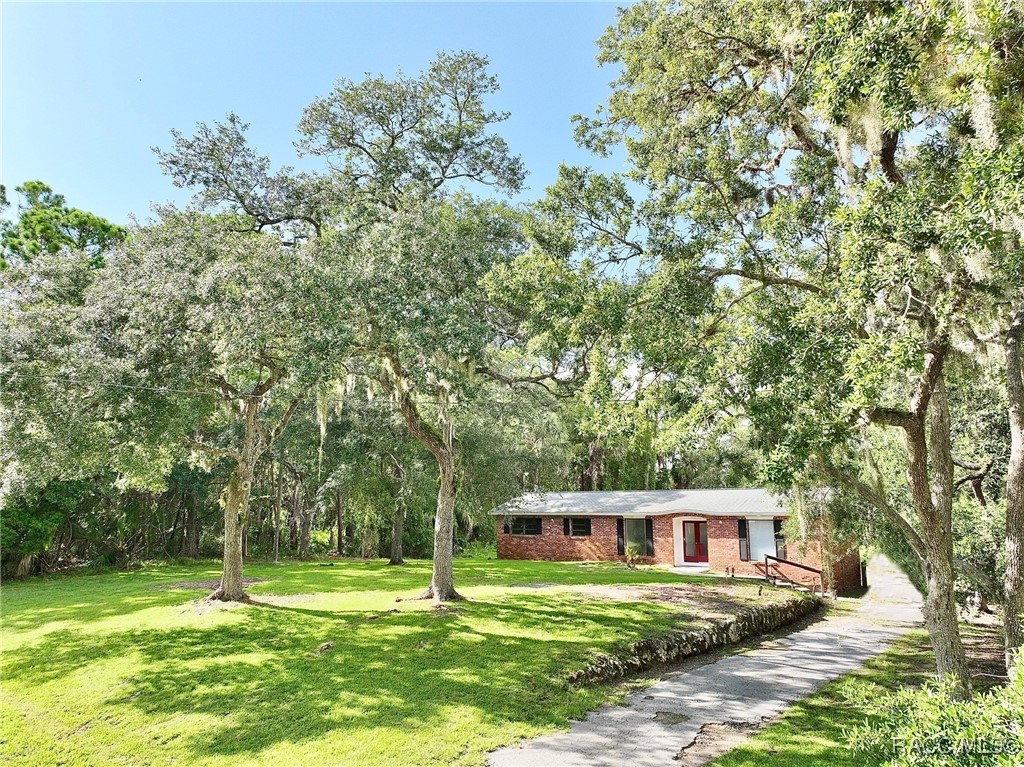 6708 Riverside Drive, Yankeetown, Florida image 1